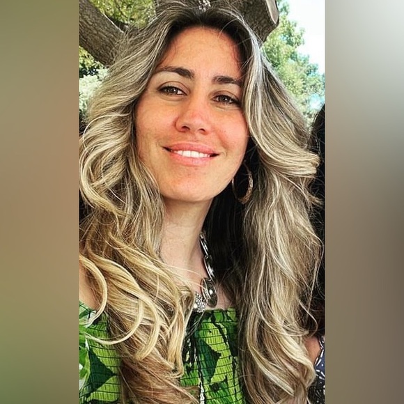 Meet your Posher, Ashley - Picture 1 of 1